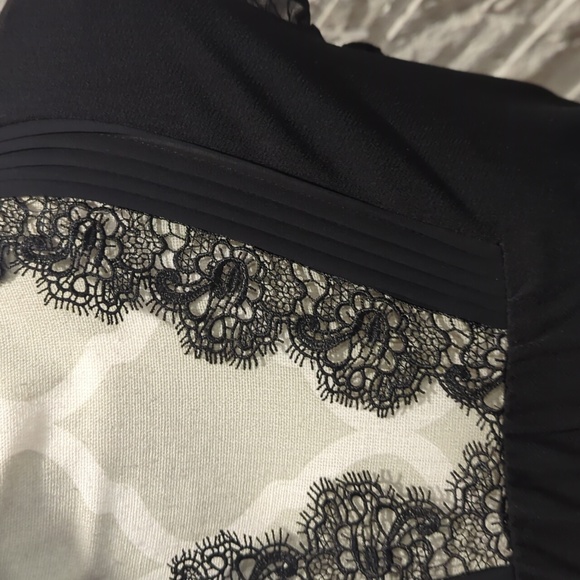 Express black sleeveless lace detail top - Picture 3 of 7